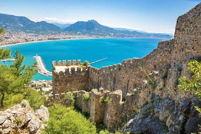 قلعه آلانیا را کاوش کنید