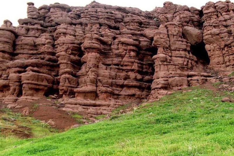 دره هفت غار