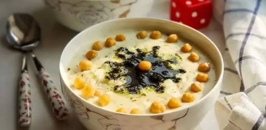 طرز تهیه آش دوغ اردبیلی