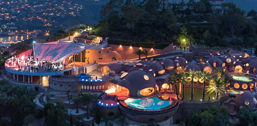 قصر حباب ها، فرانسه