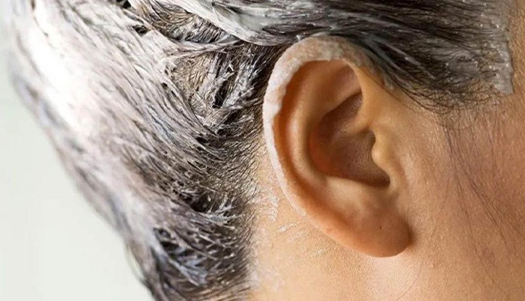 چرا رنگ مو روی پوست سریع لک میشود؟